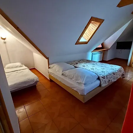 Kazkowa Koliba Pensjonat *